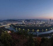 울산 남산타워, 민간투자 위축으로 주춤