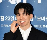 '스위트홈2' 김무열 "육준서·정종현과 연기, UDT 분들과 함께 해 위안됐다"