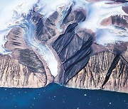그린란드 동토 녹자… 억만장자들 희토류 확보 나섰다