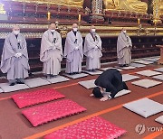 한동훈 법무장관, 자승스님 분향소 조문