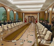 북한, 연말 전원회의 소집…김정은 정치국회의 참석