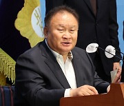탈당 이상민 “민주당, ‘이재명 사당’으로 변질”…거취는 미정