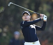 이소미 선두 LPGA QS…3R 우천 순연