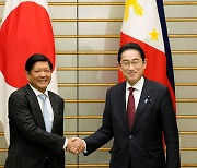 필리핀 대통령 “대만 분쟁시 최전선...말려들지 않는 시나리오 어렵다”