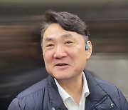 “외부소통 못해”...입닫은 김정호, 페북도 비공개 전환