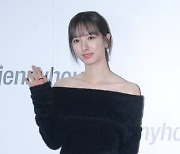 [포토] 김지연, 예쁜 손인사