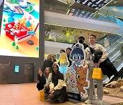 K-campus student reporters tour Kakao's main office, meet with representatives