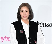 [MD포토] 손담비, '결혼 후 인사 드려요~'