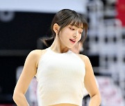 박소영 치어리더,'복근 뽐내며 상큼 공연' [사진]