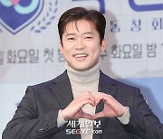 [포토] 이대호 '내가 바로 대세 아나운서!'