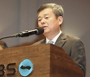 KBS “2024년 3400억원 적자 예상돼… 임금동결· ‘무보직 고연봉자’ 없앤다”