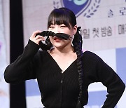 [TD포토] 이은지 '평범하지 않은 포즈'