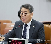 발언하는 김용빈 중앙선관위 사무총장