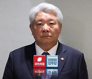 김홍일 방통위원장 지명에…여 "정상화 시급" vs 야 "검찰판 하나회"