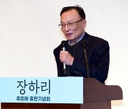 ‘20년 집권론’ 이해찬 “과반이냐 180석 먹느냐가 관건” 또 총선 낙관론