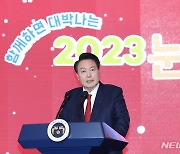 윤 "소상공인·자영업자 경제 근간…대기업, 상생 성장 힘써달라"