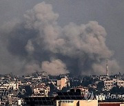 “이스라엘군, 가자 칸유니스 병원 근처 폭격…수십명 사상 발생”