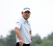 PGA 챔스 도전하는 최호성, 3타 줄여 공동 28위