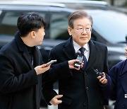 '재명이네 마을' 개설자 "개딸 명칭 파기…기사 제목에 쓰면 선동언론"