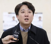 이준석 "김건희 특검 때문에 공관위 늦춰?…다들 미쳤나"