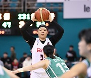 [기록] '부상 투혼' 김한별의 빛바랜 WKBL 역대 18호 1000어시스트