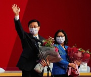 홍콩 이끌 행정장관에 ‘反中시위 진압’ 총책