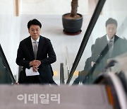 '친윤' 핵심 장제원, '총선 불출마...나를 밟고 총선 승리해달라'