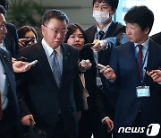 日 마쓰노 관방장관 불신임안, 여당 반대에 부딪혀 부결 전망