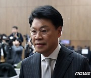 민주, 장제원 불출마에 "토사구팽이냐, 밀실야합이냐"