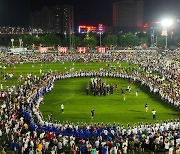 “썩은 프로리그 꺼져”… 中 시골축구에 관중 5만명 몰리는 까닭