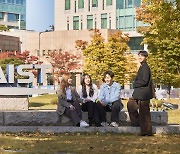 KAIST, 오펜하이머 같은 20대 박사 키운다…7년 과정 학부·석박사 통합과정 추진