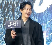 [포토] 이승기, '스타일리시한 외출'