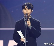 '리헨즈' 손시우, 내년에도 수상할 수 있도록[포토]