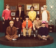 '윈터송 컴백' NCT 127, 언제나 함께…훈훈한 가족사진