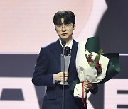 롤드컵 4관왕 ‘페이커’ 이상혁, 2023년 최고의 선수 등급