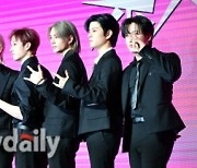 스트레이 키즈, 'AAA 패뷸러스' 영광 "원동력 만들어준 ♥스테이 고마워" [2023 AAA]