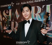 김선호 'AAA 2관왕 했어요'[★포토]