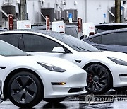 USA TESLA RECALL