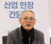 [포토] 유인촌 문체부 장관, OTT 산업 현장간담회