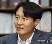 '불출마' 이탄희 "멋없게 지면 최악…멋있게 이기자"