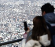 한은도 예측 못하는 집값… "연체율 더 오를 수도"