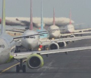 [제주날씨] 대설·한파·강풍주의보 동시에.. "항공기 운항 차질  전망"