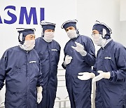 대통령실 “ASML-삼성 1조원 R&D 센터 건립, 기존과 별개의 사안”