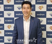 '베이지정장→7연승' 권영민 감독, 이번엔 푸른색 "100%면 이기는 경기 할 수 있다" [수원 현장]