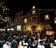 PHILIPPINES CATHOLICS DAWN MASS