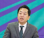 [포토]대표 수락연설하는 금태섭