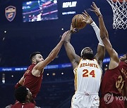 Hawks Cavaliers Basketball