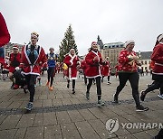 SWEDEN SANTA RUN