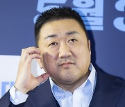 마동석, 관객이 뽑은 올해 최고 영화배우…2위 이병헌