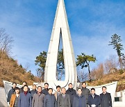 최병욱 국회의원 예비후보, 충혼탑 참배로 선거운동 시동